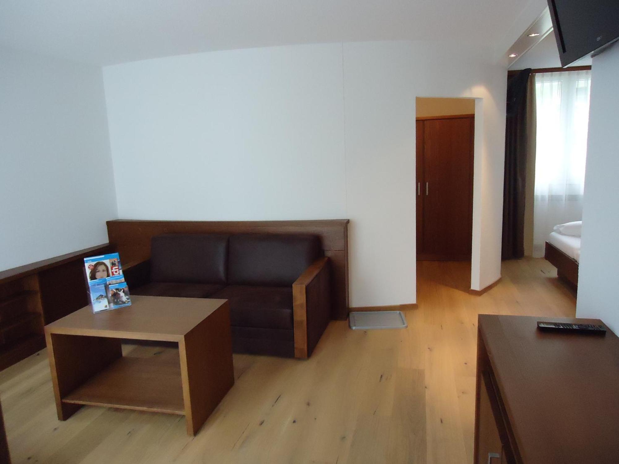 Hotel Quellenhof Leukerbad Ngoại thất bức ảnh