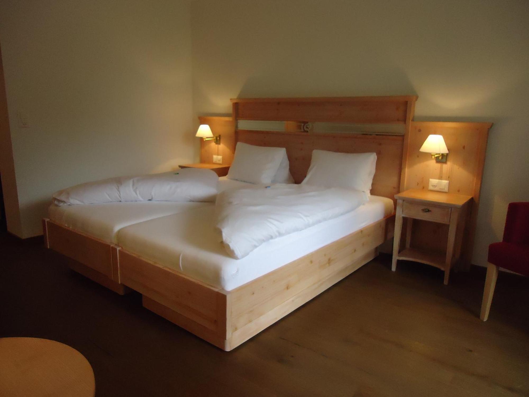 Hotel Quellenhof Leukerbad Ngoại thất bức ảnh