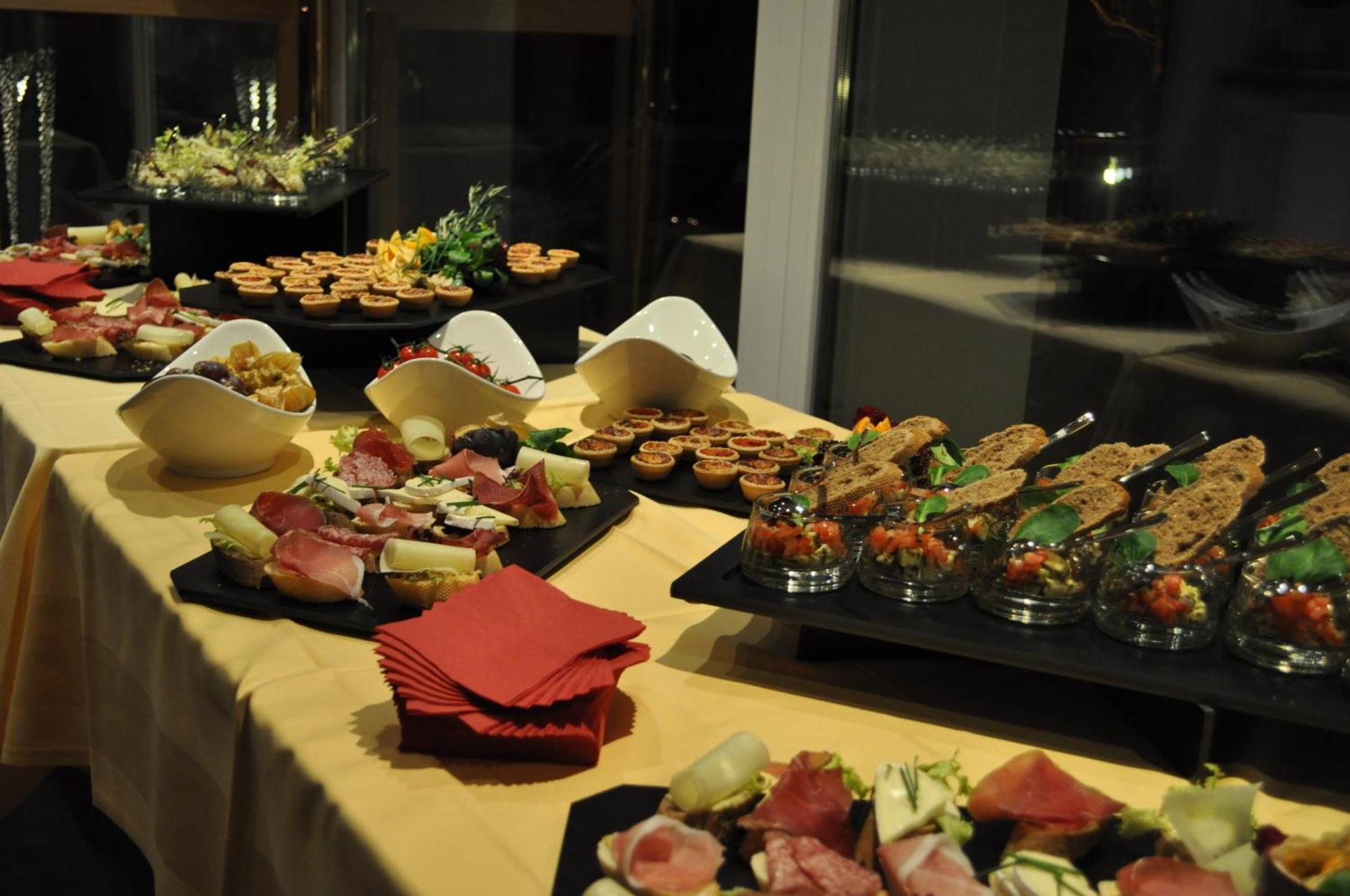 Hotel Quellenhof Leukerbad Ngoại thất bức ảnh
