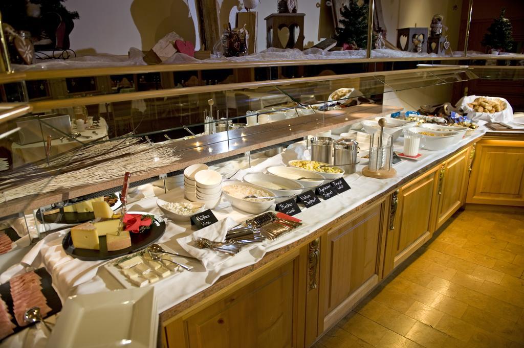 Hotel Quellenhof Leukerbad Ngoại thất bức ảnh