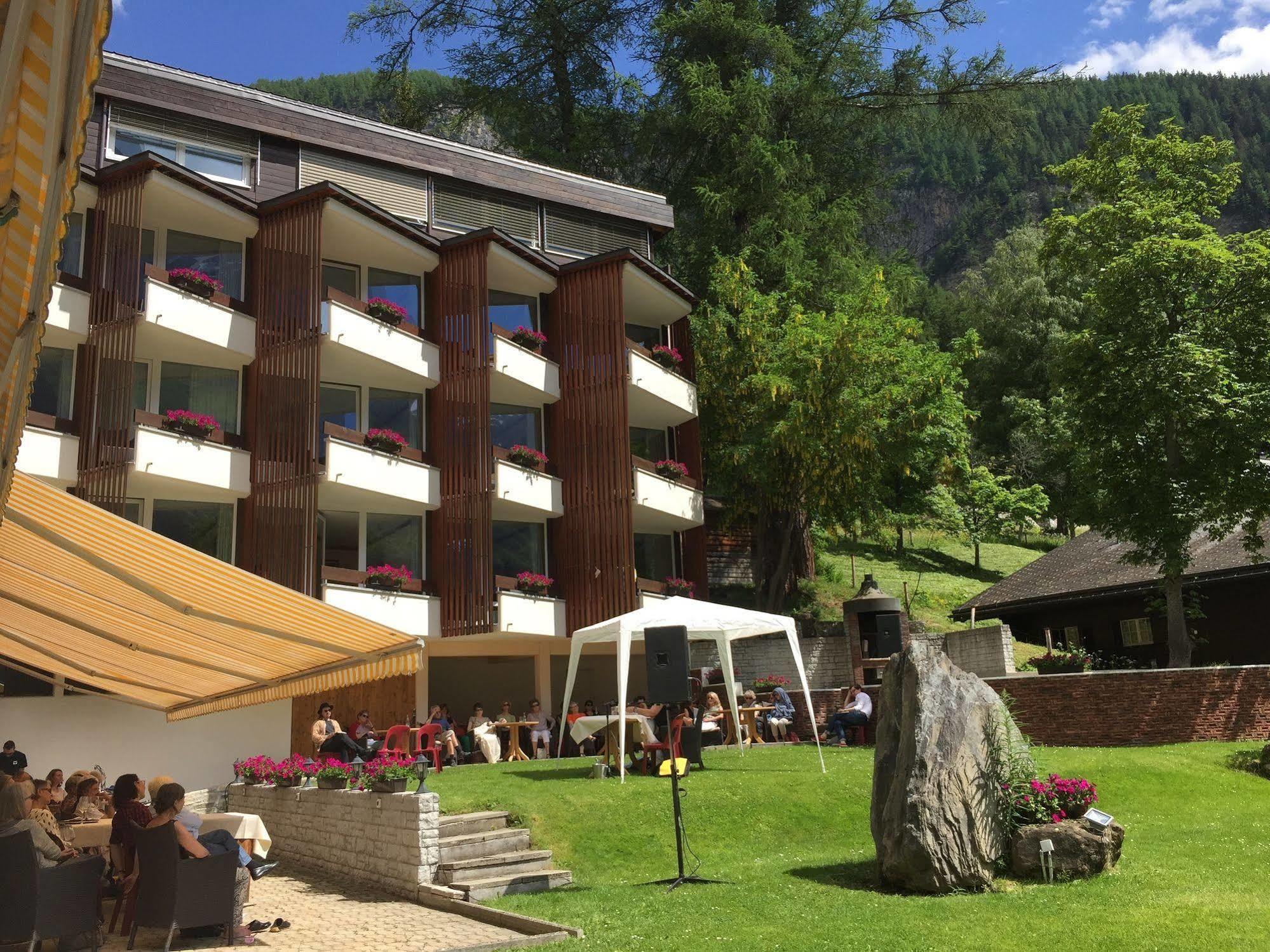 Hotel Quellenhof Leukerbad Ngoại thất bức ảnh